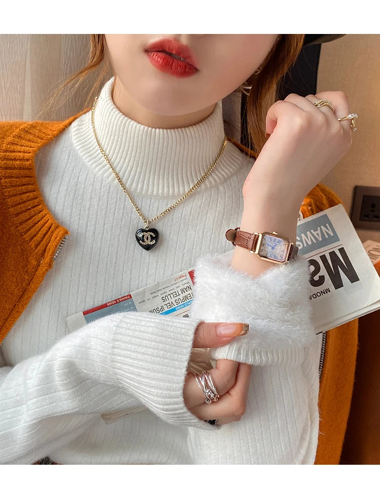 Winter Women’s Turtleneck Sweater, Retro Red Velvet-Lined, Thick Knit Thermal Bottoming Shirt