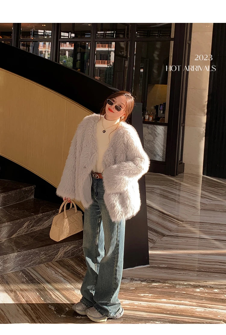 Winter Women’s Turtleneck Sweater, Retro Red Velvet-Lined, Thick Knit Thermal Bottoming Shirt