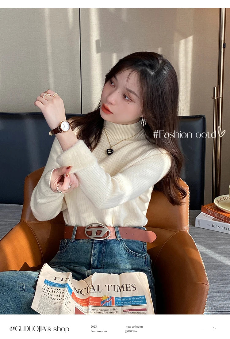 Winter Women’s Turtleneck Sweater, Retro Red Velvet-Lined, Thick Knit Thermal Bottoming Shirt