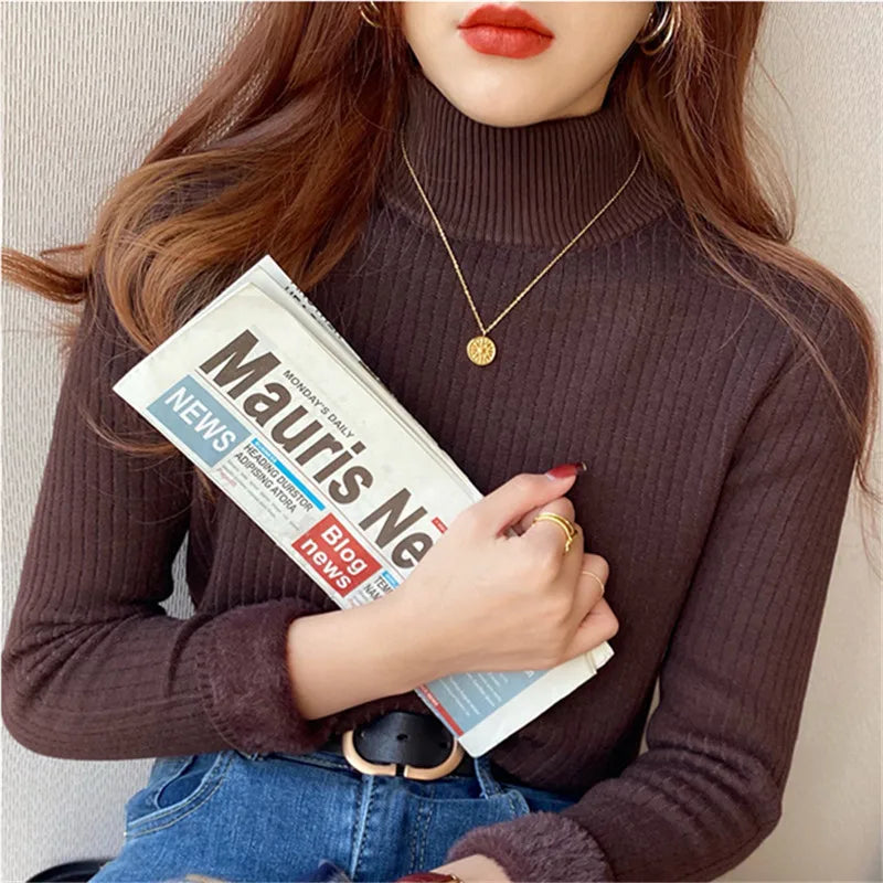 Winter Women’s Turtleneck Sweater, Retro Red Velvet-Lined, Thick Knit Thermal Bottoming Shirt