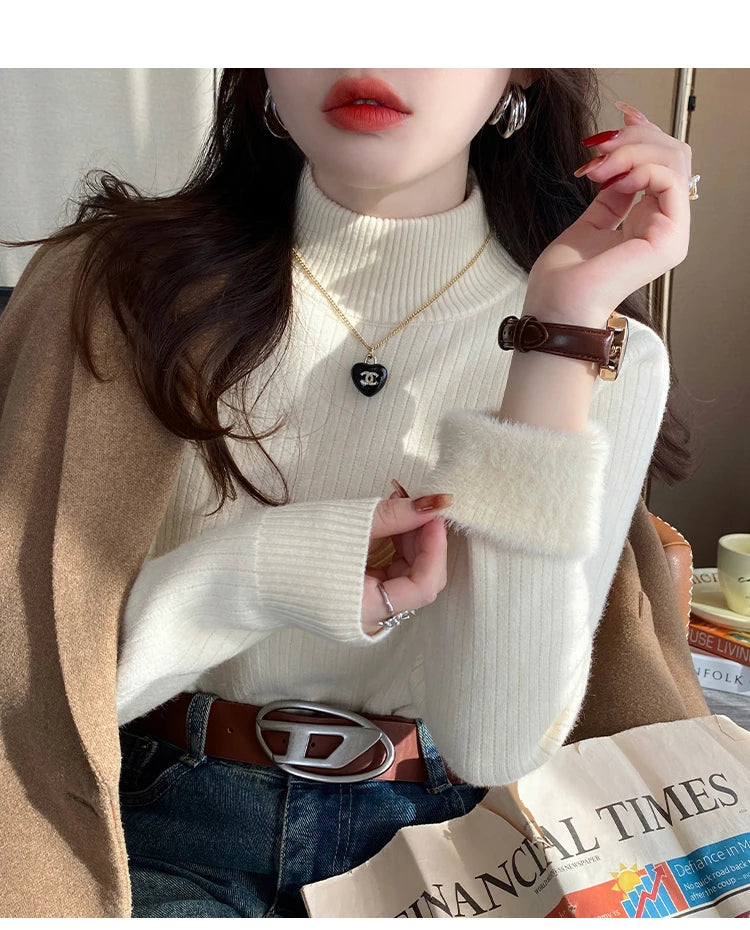 Winter Women’s Turtleneck Sweater, Retro Red Velvet-Lined, Thick Knit Thermal Bottoming Shirt
